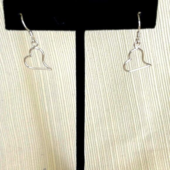 Set of Lovely Silver-Tone Heart Simple Timeless Dangle Earrings - Picture 1 of 5